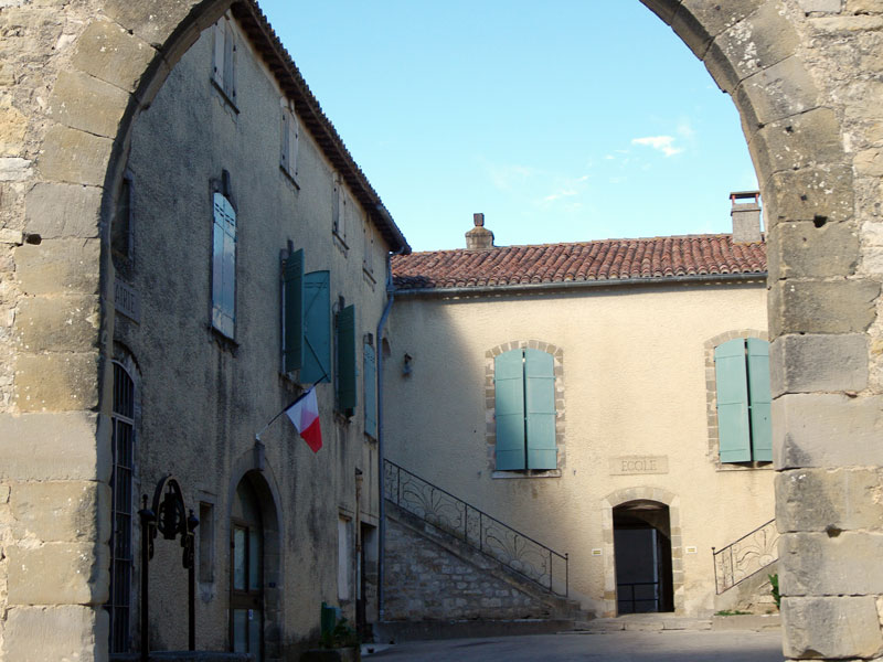 Collorgues Mairie 02