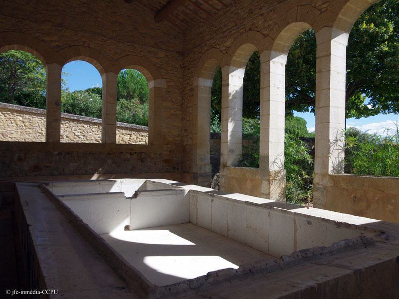 Fontareches Lavoir