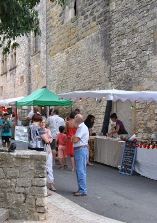 Marché Nocturne à Blauzac